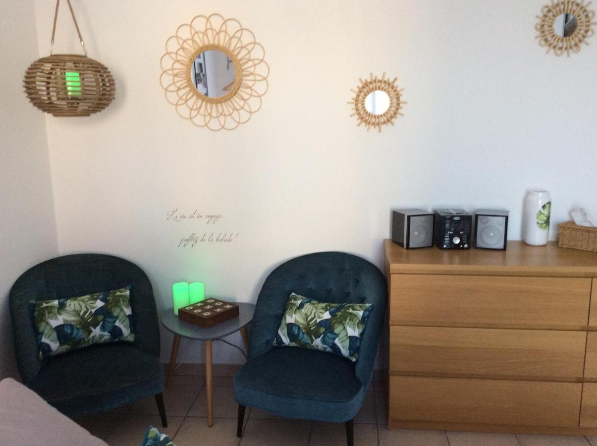 Le Claouraous Calme Bed & Breakfast Canet  Exterior photo