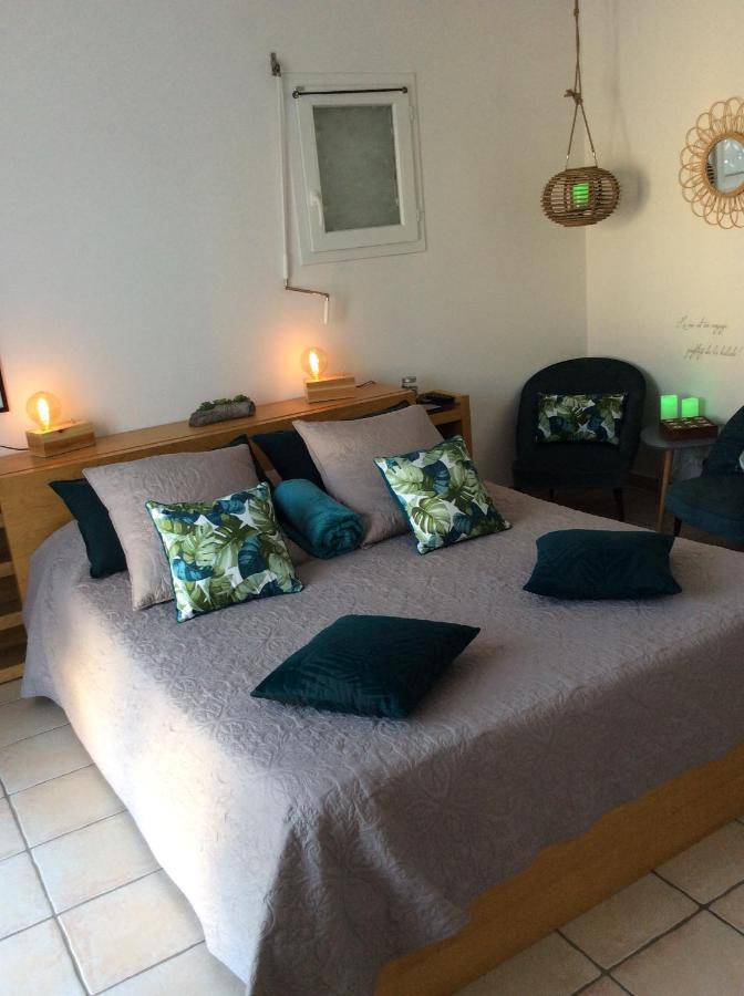 Le Claouraous Calme Bed & Breakfast Canet  Exterior photo